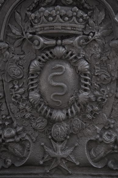 Exceptional antique cast iron fireback with the coat of arms of Jean-Baptiste Colbert, marquis of Seignelay-2
