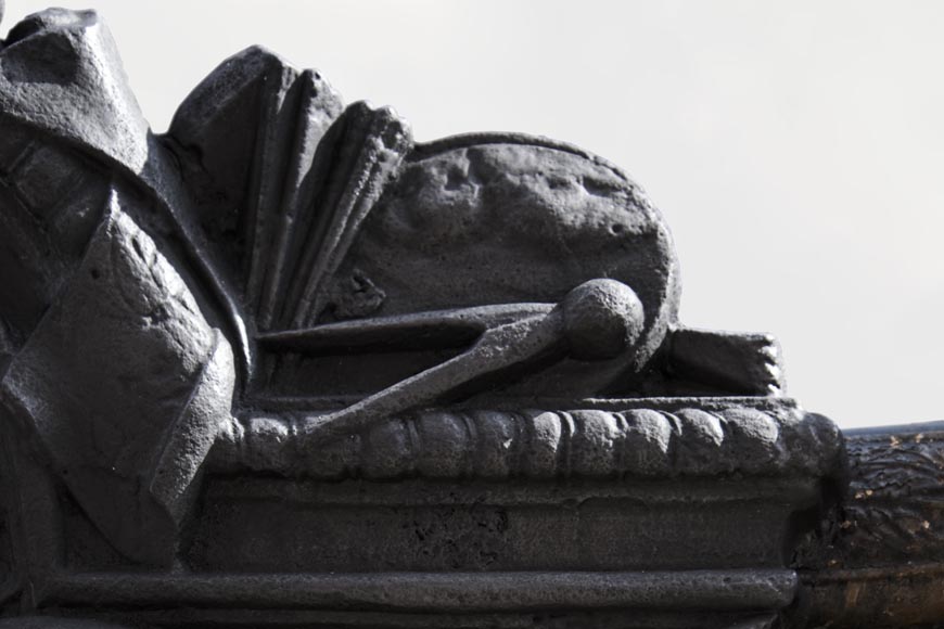Exceptional antique cast iron fireback with the coat of arms of Jean-Baptiste Colbert, marquis of Seignelay-6