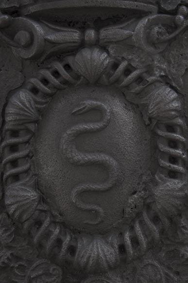 Exceptional antique cast iron fireback with the coat of arms of Jean-Baptiste Colbert, marquis of Seignelay-10