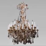 Large antique Napoleon III style chandelier with pendants