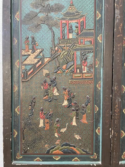 Pair of Chinese screens-3