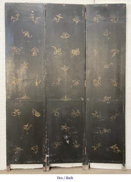 Pair of Chinese screens-11