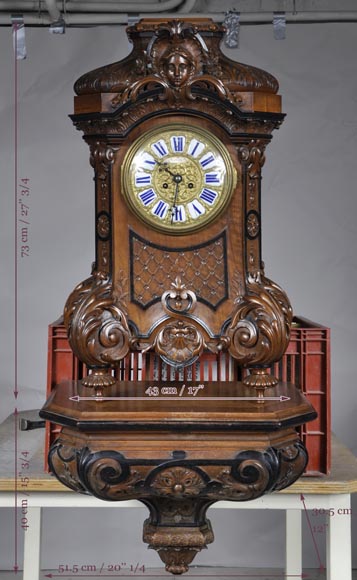 Mazaroz (attributed to), Neo-Renaissance carved walnut cartel