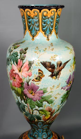 Very beautiful and important baluster Napoleon III vase in porcelain on a base with scales and wood veneer-4