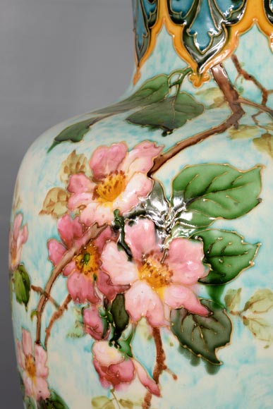 Very beautiful and important baluster Napoleon III vase in porcelain on a base with scales and wood veneer-7