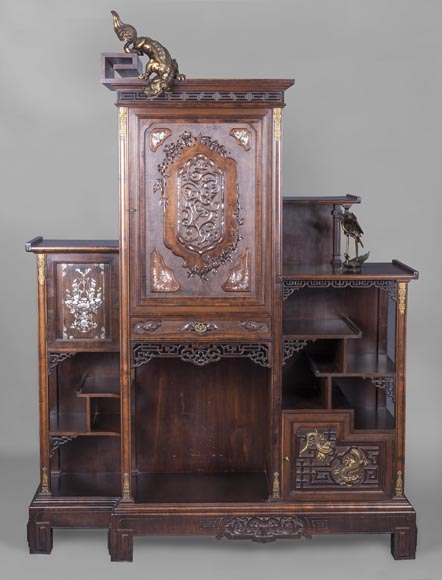 Gabriel VIARDOT (1830-1906) - Japanese style shelf cabinet with mother of pearl decoration-0