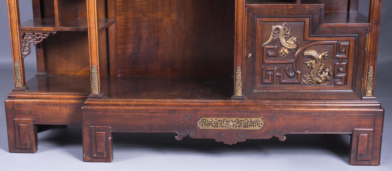 Gabriel VIARDOT (1830-1906) - Large Japanese cabinet with Foo dog-3