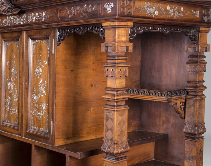 Shelves cabinet of Far Eastern inspiration, decorated with floral vases in mother-of-pearl and ivory-4