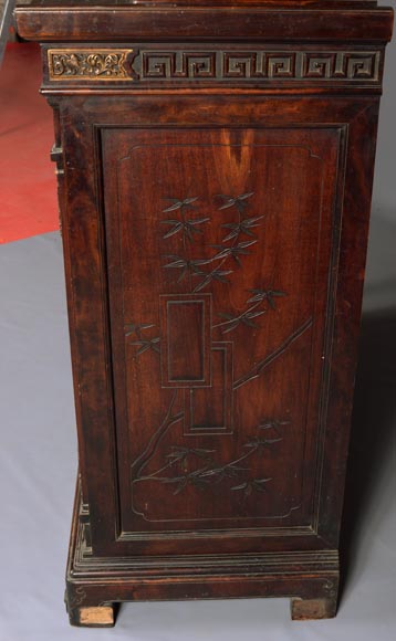 Gabriel Viardot (attributed to) - Japanese style presentation cabinet with a laquer and mother-of-pearl decor-15