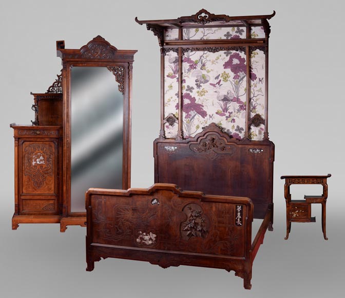 Very beautiful Japanese bedroom furniture in sycamore-0
