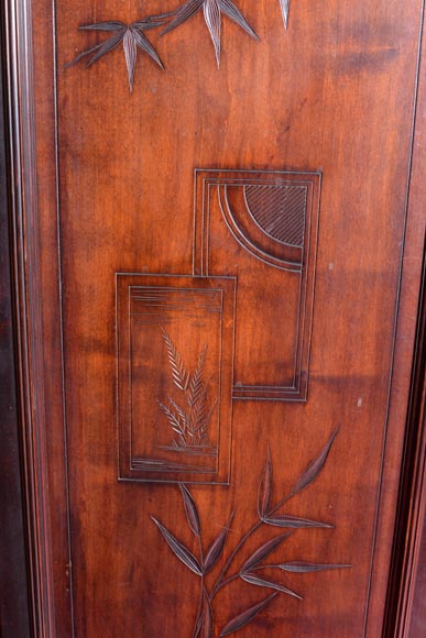 Gabriel VIARDOT (attributed to) - Asymmetrical cabinet with rich engraved and sculpted decoration of extreme oriental inspiration-3