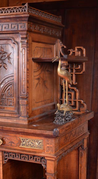 Gabriel VIARDOT (attributed to) - Asymmetrical cabinet with rich engraved and sculpted decoration of extreme oriental inspiration-7