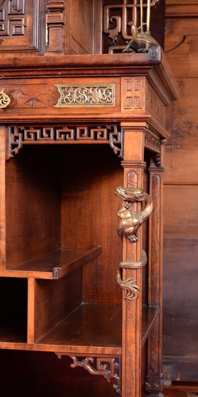 Gabriel VIARDOT (attributed to) - Asymmetrical cabinet with rich engraved and sculpted decoration of extreme oriental inspiration-10