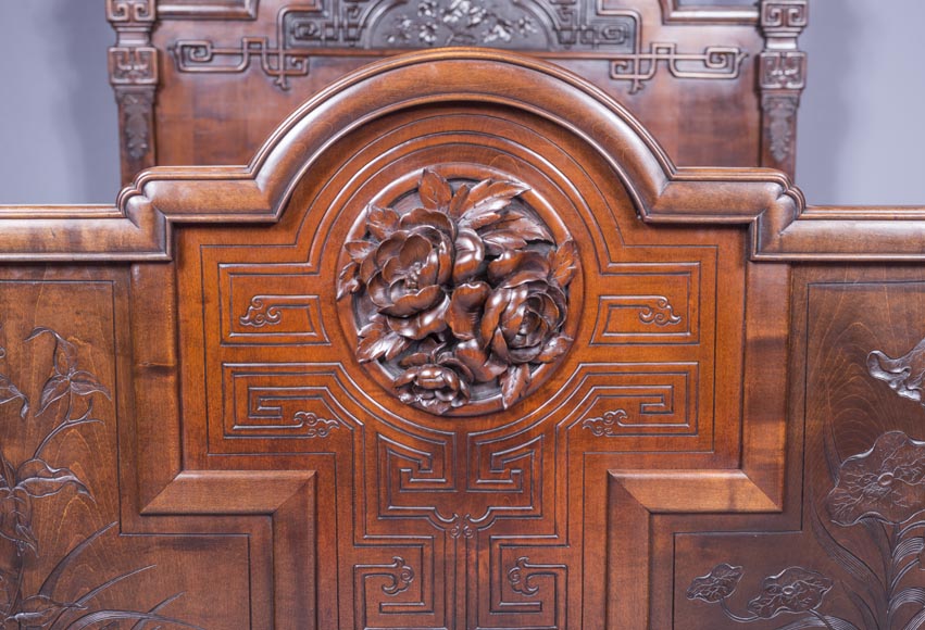 GABRIEL VIARDOT (attr. to) - Bedroom furniture composed of a wardrobe  and a bed in tinted sycamore-9