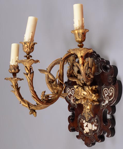 Japanese wall light in sycamore, gilt bronze and mother-of-pearl-4