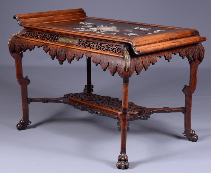 MITSUBISHI アンティークテーブル Gabriel Viardot (attributed to), Japanese table with bones birds