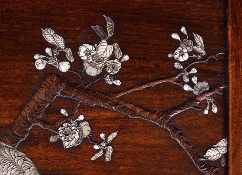 Gabriel Viardot (attributed to), Japanese table with bones birds marquetery, circa 1870-1880-12