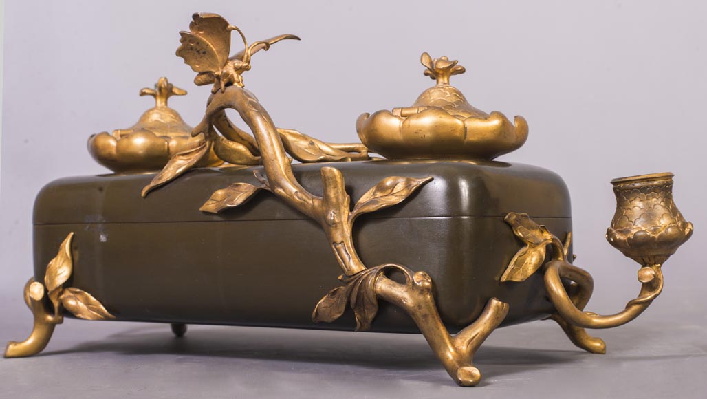 Frédéric-Eugène PIAT (1827-1903) (model by) for Maison PERROT (bronze maker) - Elegant japonese-style inkwell with butterfly-1