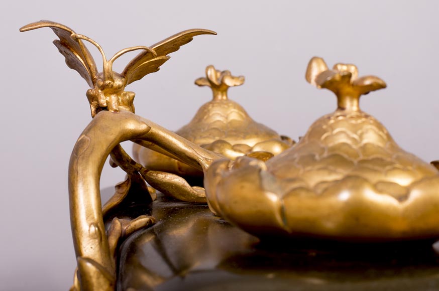 Frédéric-Eugène PIAT (1827-1903) (model by) for Maison PERROT (bronze maker) - Elegant japonese-style inkwell with butterfly-5