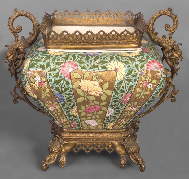 Ignac FISCHER - Chinese style jardiniere, in earthenware and