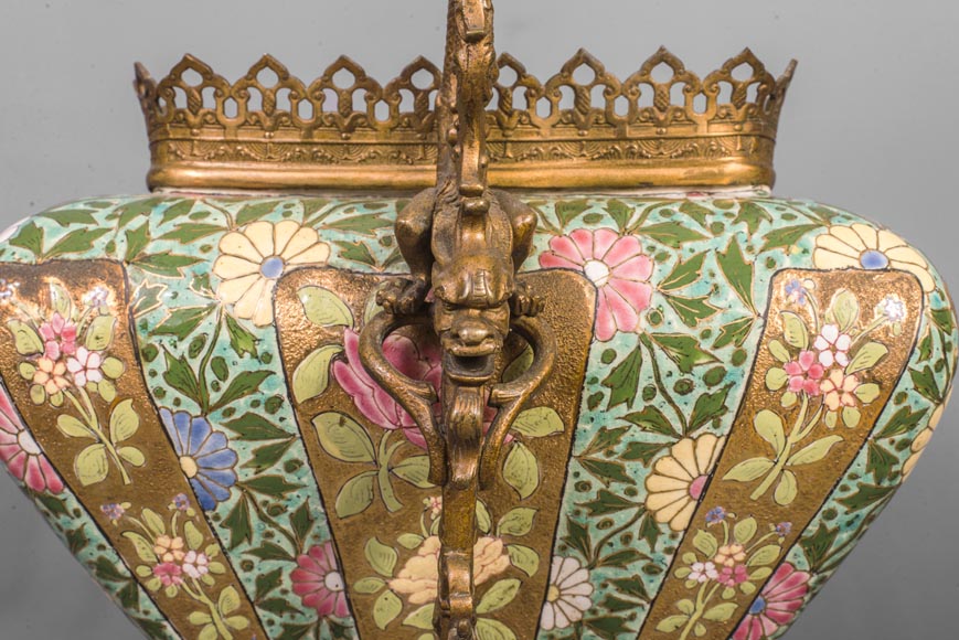 Ignac FISCHER - Chinese style jardiniere, in earthenware and gilded bronze-3