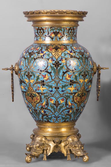 Beautiful pair of Orientalist style vases in cloisonné enamels after a model by Edouard Lièvre-1