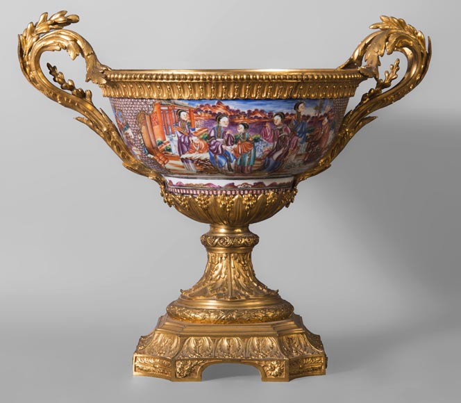 Canton porcelain cup with a beautiful gilt bronze mount, 19th century-0