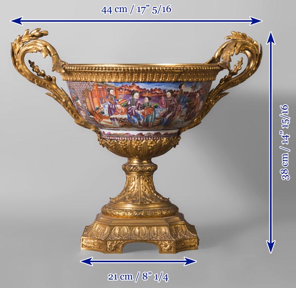 Canton porcelain cup with a beautiful gilt bronze mount, 19th century-14