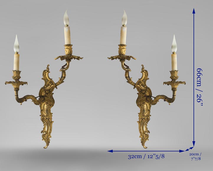Pair of Louis XV gilded bronze wall lights - Appliques, sconces