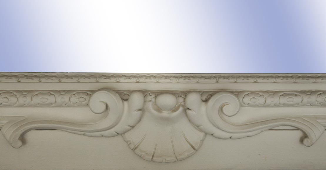 An antique mirror in the Napoleon III style, pediment decorated with a lion's head-5