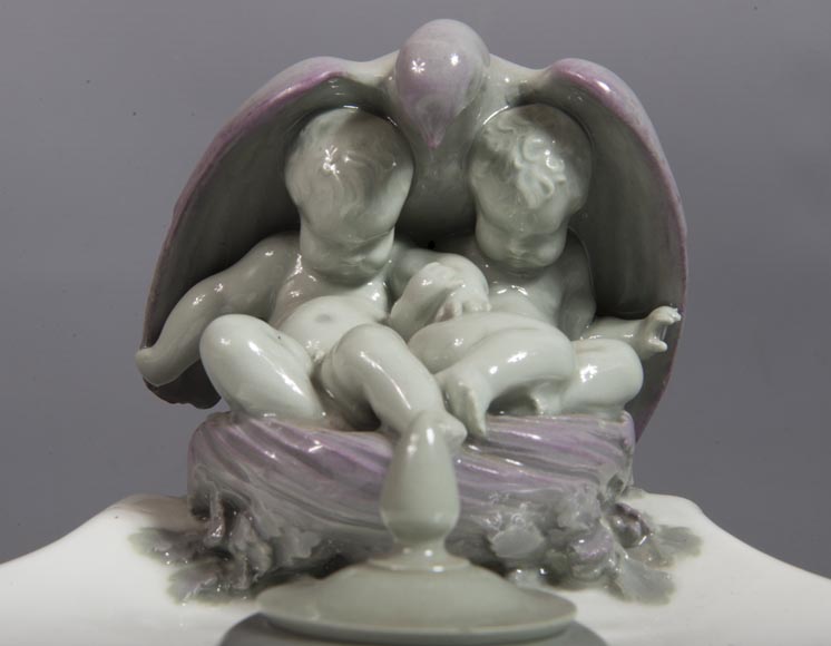 Sèvres Porcelain inkwell decorated with putti protected by a dove-3