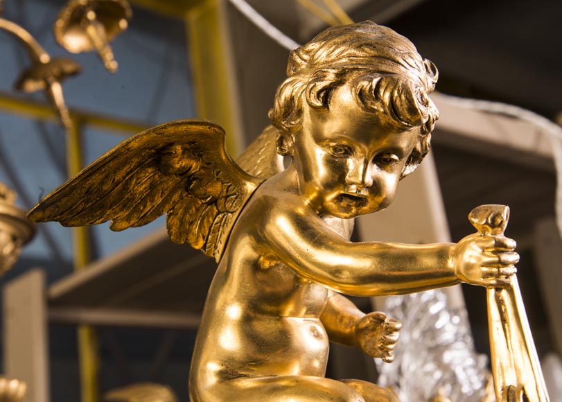 Beautiful antique Napoleon III style chandelier, with Putti