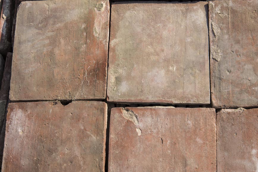 Little set of terracotta floor tiles in square shape-3