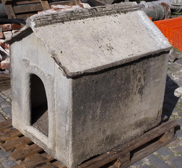 Beautiful cement doghouse in Rocaille style-2