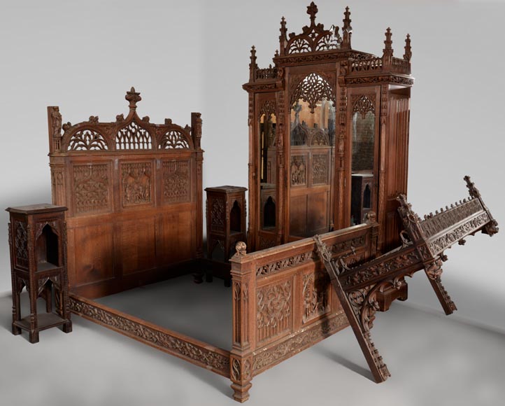 Neo Gothic Style Bedroom Furniture Set In Carved Oak Wood