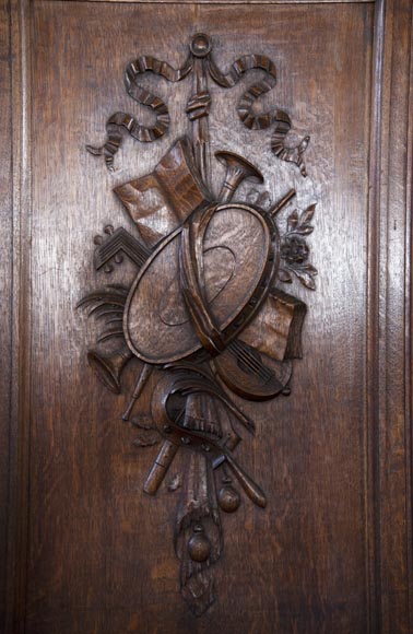 Simple door in carved oak in the Napoleon III style-3