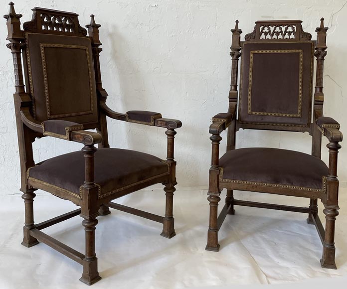 Pair of Neo-Gothic walnut chairs, 19th century-1