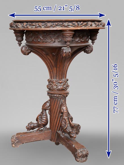 Small Neo-Gothic stand in oak with a rich sculpted decor-5