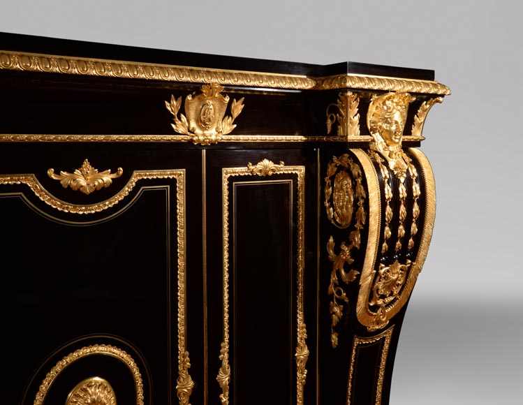 Alexandre BELLANGÉ - Important cupboard, ebony veneer and gilded bronze, coming from the Chateau of Dampierre-5