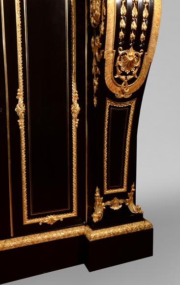 Alexandre BELLANGÉ - Important cupboard, ebony veneer and gilded bronze, coming from the Chateau of Dampierre-9