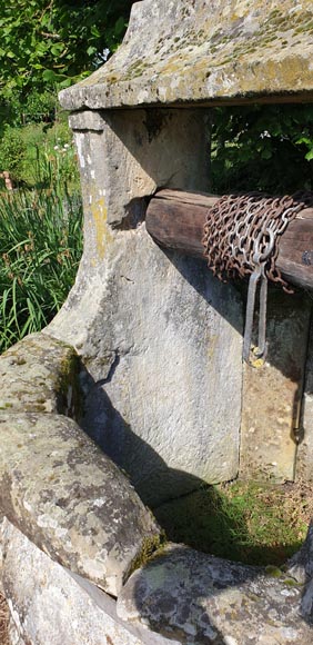 Stone well from the Louis XIV period-5