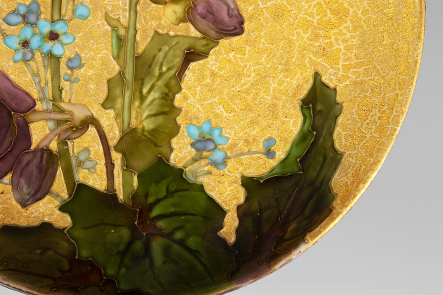 MANUFACTURE DE SÈVRES - WALTER Glazed ceramic plate decorated with flowers on a gold background-3