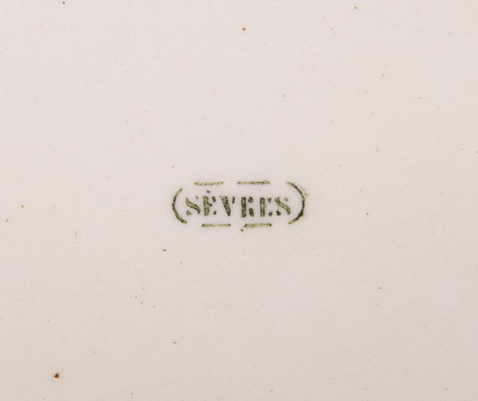 MANUFACTURE DE SÈVRES - WALTER Glazed ceramic plate decorated with flowers on a gold background-5