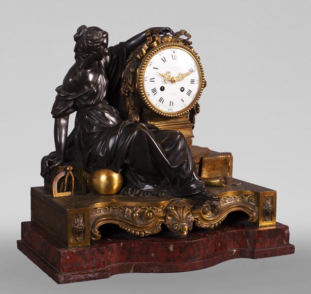 Maison Denière - Patinated and gilded bronze clock symbolizing Uranie-1
