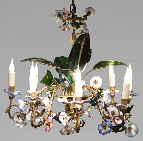 Antique chandelier in the shape of a flowered basket with eight lights-0
