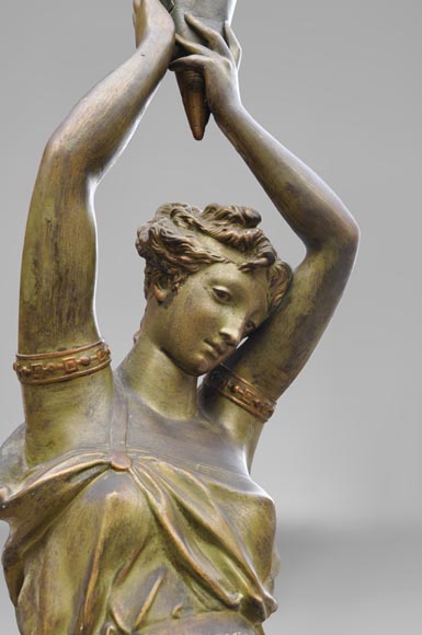 Woman with amphora, cast iron statue with bronze patina by the Durenne foundry, 19th century-1