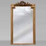 Antique Louis XVI style trumeau decorated with a beautiful laurel wreath