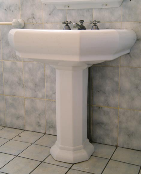 Earthenware washbasin on column -5