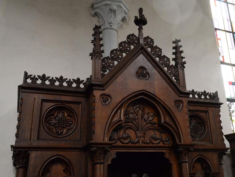 Group of four Neo-Gothic style confessionals in oak-5