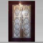Pair of lacquered sliding double doors with mother-of-pearl decor